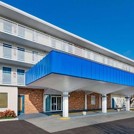 Howard Johnson By Wyndham Staunton Luaran gambar