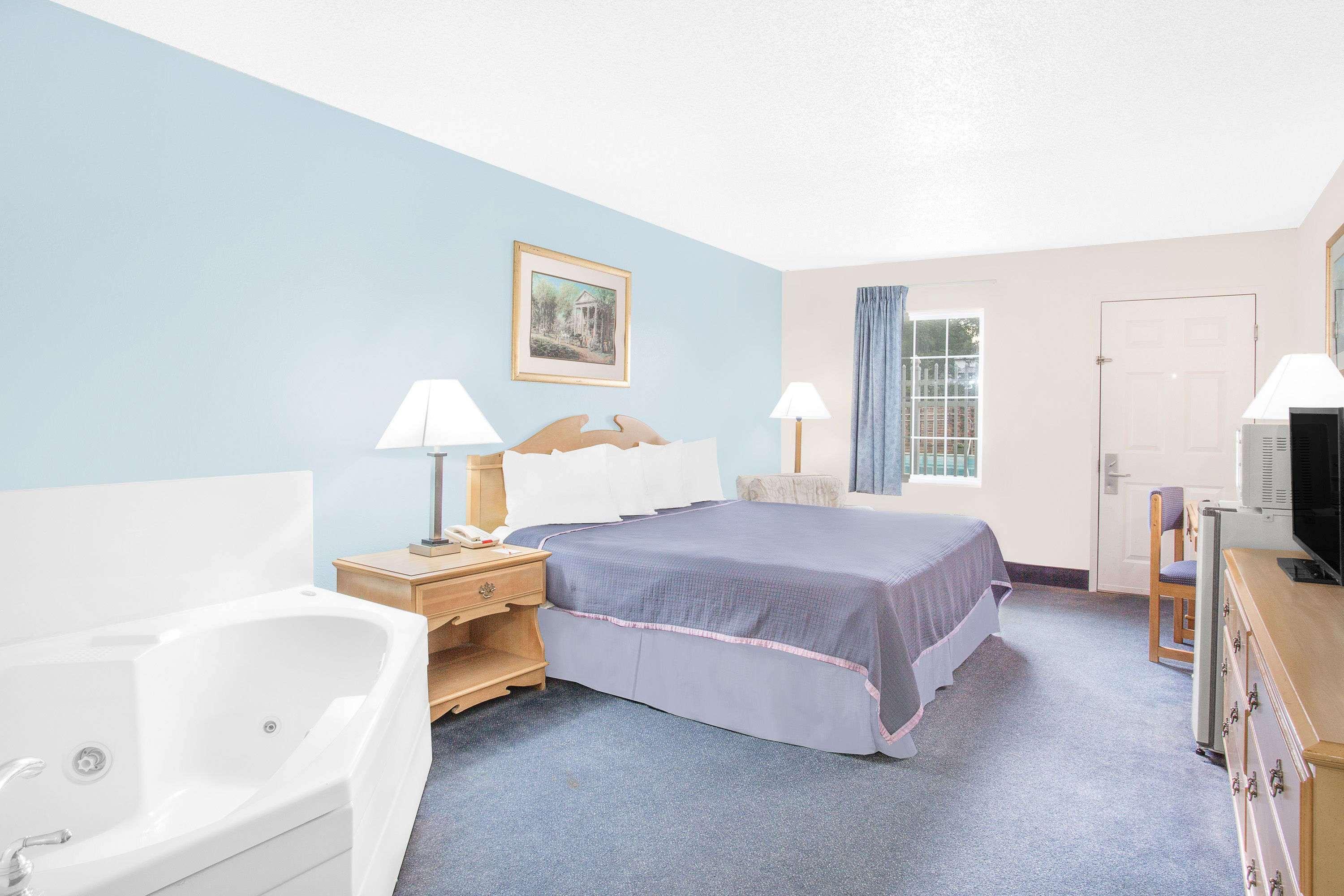 Howard Johnson By Wyndham Staunton Luaran gambar